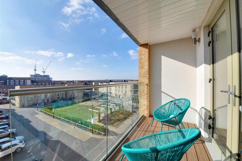 2 bedroom flat for sale, Coxwell Boulevard, London