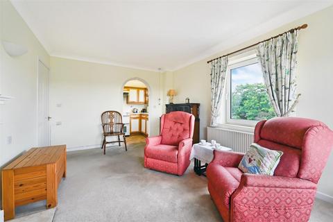 1 bedroom flat for sale, Kathleen Godfree Court, Wimbledon SW19