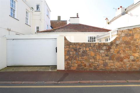 1 bedroom cottage for sale, Devonshire Place, Jersey JE2