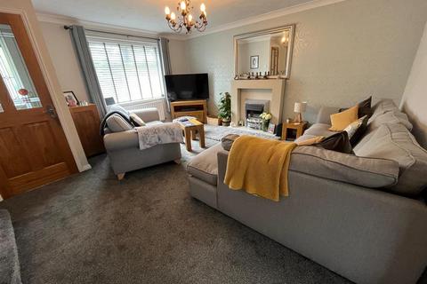 3 Ashridge Drive, Dukinfield, SK16 4HU