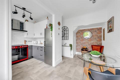 3 bedroom end of terrace house for sale, Howard Road, Bromley