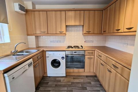 2 bedroom flat to rent, Welland Road, Hilton, Derby