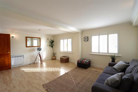 2 bedroom apartment for sale, Willows Court Les Grands Vaux, Jersey JE2