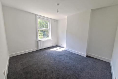 2 bedroom flat to rent, College Road, Kensal Rise