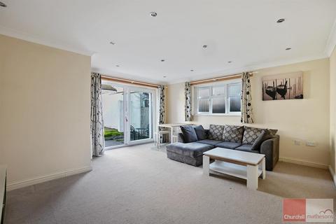 4 bedroom detached house to rent, East Acton Lane, Acton, W3 7ER