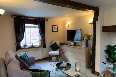 2 bedroom cottage to rent, Leycester Place, Warwick