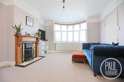 4 bedroom semi-detached house for sale, London Road Pakefield, NR33