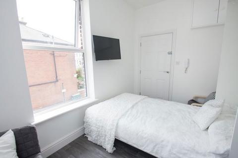 Studio to rent, St Andrews Road, Southsea