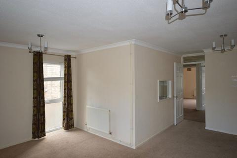 2 bedroom maisonette to rent, Herford Close, Corby