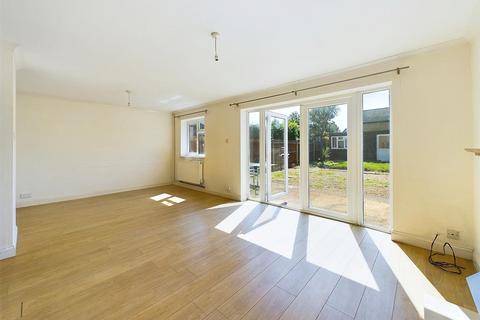 3 bedroom end of terrace house for sale, Byron Close, Walton-On-Thames
