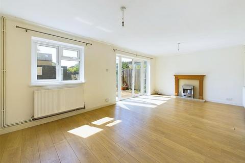 31 Byron Close, Walton-on-thames, KT12 3RL
