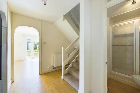 31 Byron Close, Walton-on-thames, KT12 3RL