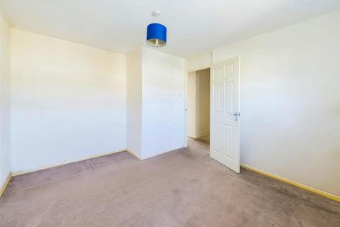 31 Byron Close, Walton-on-thames, KT12 3RL