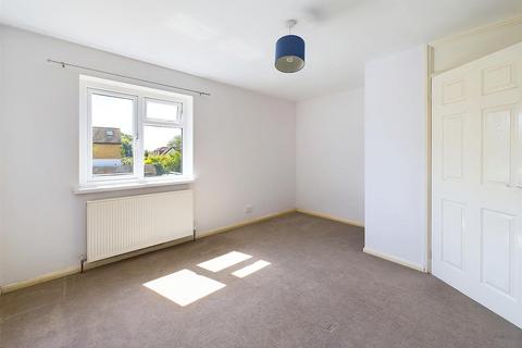 31 Byron Close, Walton-on-thames, KT12 3RL