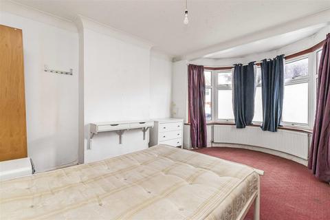 3 bedroom semi-detached house for sale, Ellesmere Road, Dollis Hill