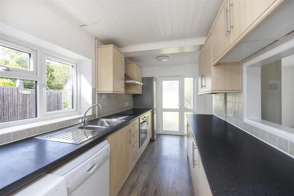 49 Whitemore Road, GU1 1 QU-13.jpg