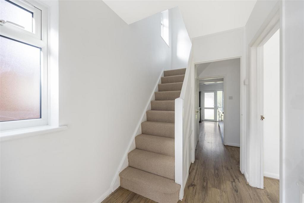 49 Whitemore Road, GU1 1 QU-12.jpg