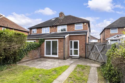 3 bedroom house to rent, Whitemore Road, Guildford GU1