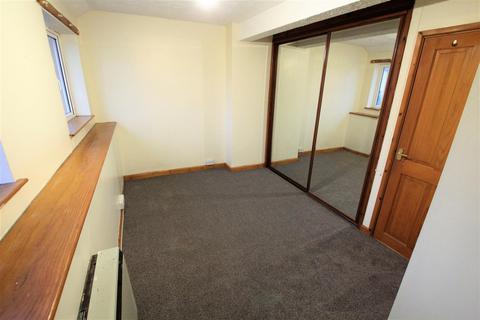 2 bedroom house to rent, Cross Street, Bow Street