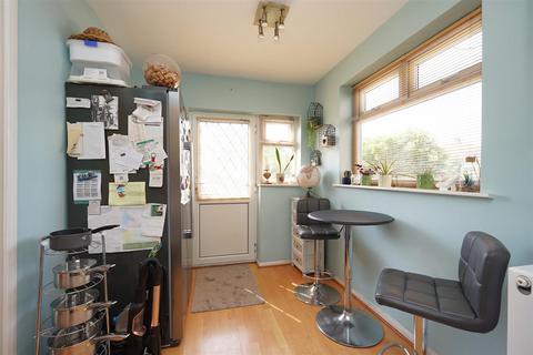 7 Pine Road, Barrow-in-furness, LA14 5EL