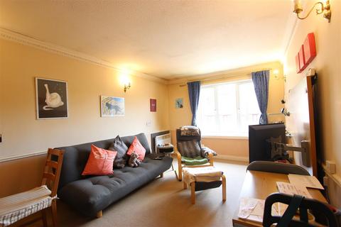 1 bedroom retirement property for sale, Regency Court, Park Avenue