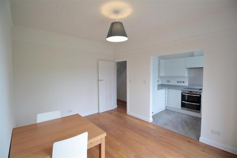 2 bedroom house to rent, Abercairn Road, London SW16