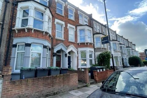 2 bedroom flat to rent, White Hart Lane, Tottenham