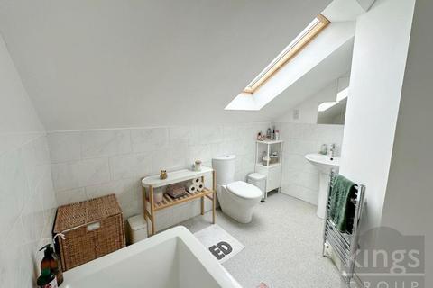 44 Queens Road, Waltham Cross, EN8 7HP