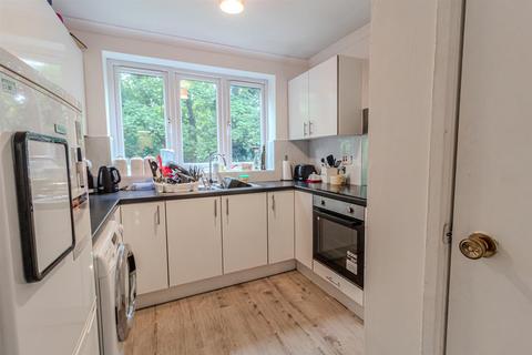 2 bedroom maisonette for sale, Lenton Manor, Nottingham