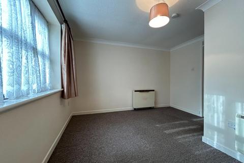1 bedroom flat to rent, Parsons Court, Parsonage Street, Halstead CO9