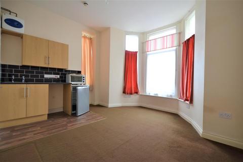 1 bedroom flat to rent, Montpelier Road, Ilfracombe