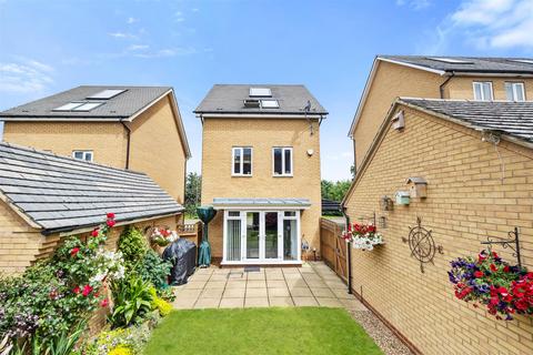 4 bedroom detached house for sale, Wilkinson Crescent, Milton Keynes MK12