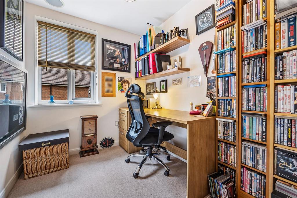 22 Willinson Crescent Web 20.jpg