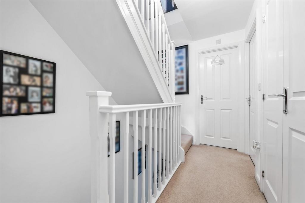 22 Willinson Crescent Web 16.jpg