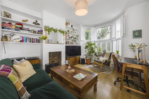 2 bedroom flat for sale, Lawton Road, London E10