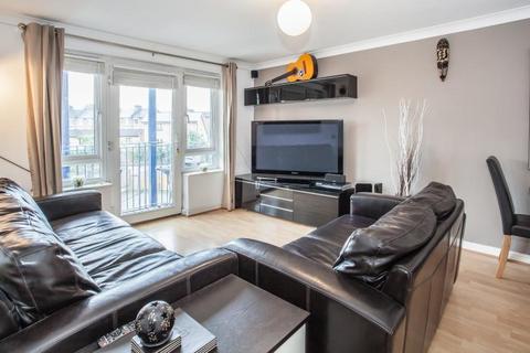 1 bedroom flat to rent, Woodger Road, Shepherds Bush, London