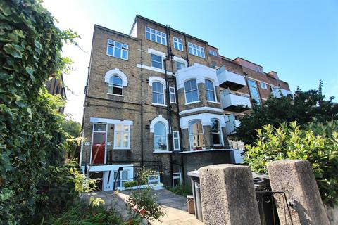 2 bedroom flat to rent, 165 Green Lanes, London N16