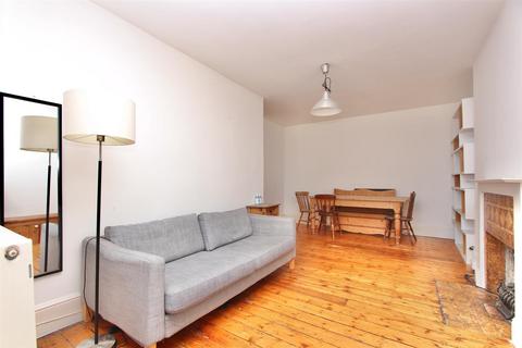 2 bedroom flat to rent, 165 Green Lanes, London N16