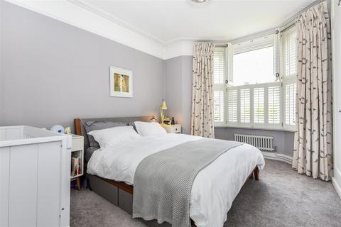 2 bedroom flat to rent, Fawe Park Road, Putney SW15