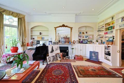 3 bedroom apartment for sale, Sutherland Avenue, London, W9