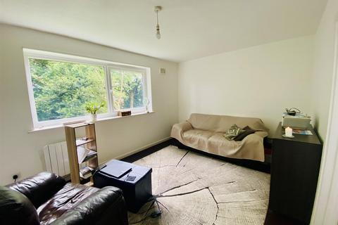 1 bedroom flat for sale, Cholmondeley Road, Salford M6