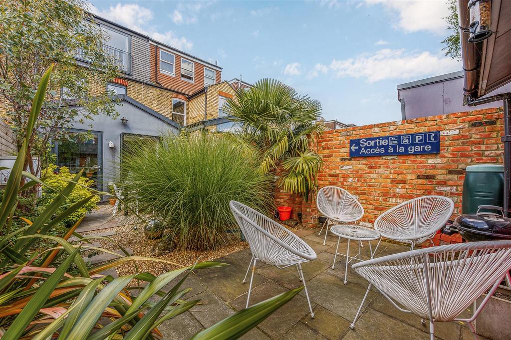 23 Cranmer Avenue-8.jpg
