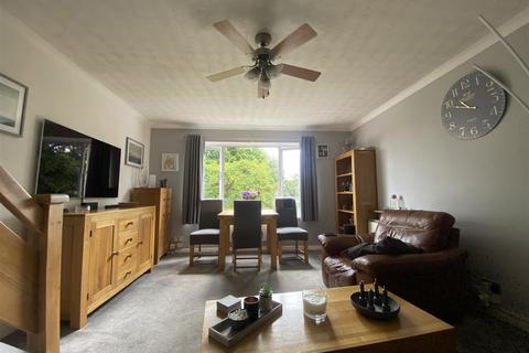 2 bedroom maisonette for sale, St. Josephs Road, Aldershot GU12