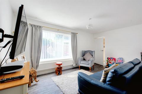 2 bedroom end of terrace house for sale, St. Saviours Gardens, Nottingham