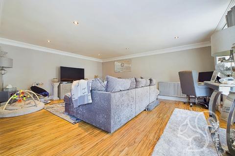 3 bedroom end of terrace house for sale, Collingwood Road, Stanway