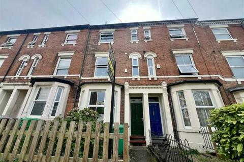 Mixed use to rent, 6 Bedroom House Share on Portland Road