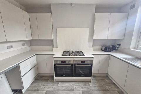 Mixed use to rent, £165PPPW BILLS INCL - BRAND NEW 6 BED STUDENT HOUSE - NG7 4HE