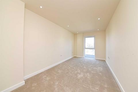 2 bedroom flat to rent, Beaufort Square, Colindale