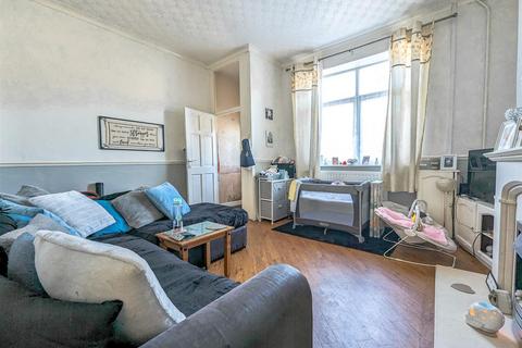 2 bedroom end of terrace house for sale, Westleigh Lane, Leigh