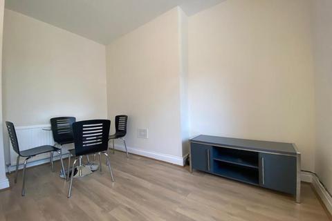 1 bedroom flat to rent, Cavendish Road, London